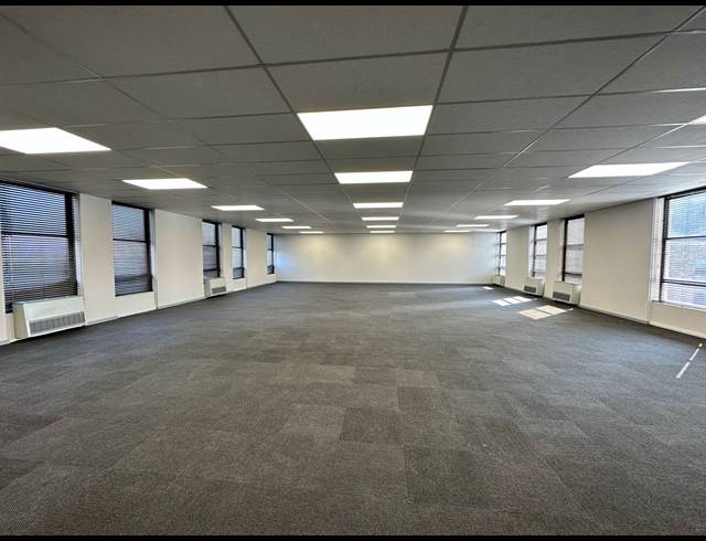 2,000M² OFFICE TO LET IN ROSEBANK